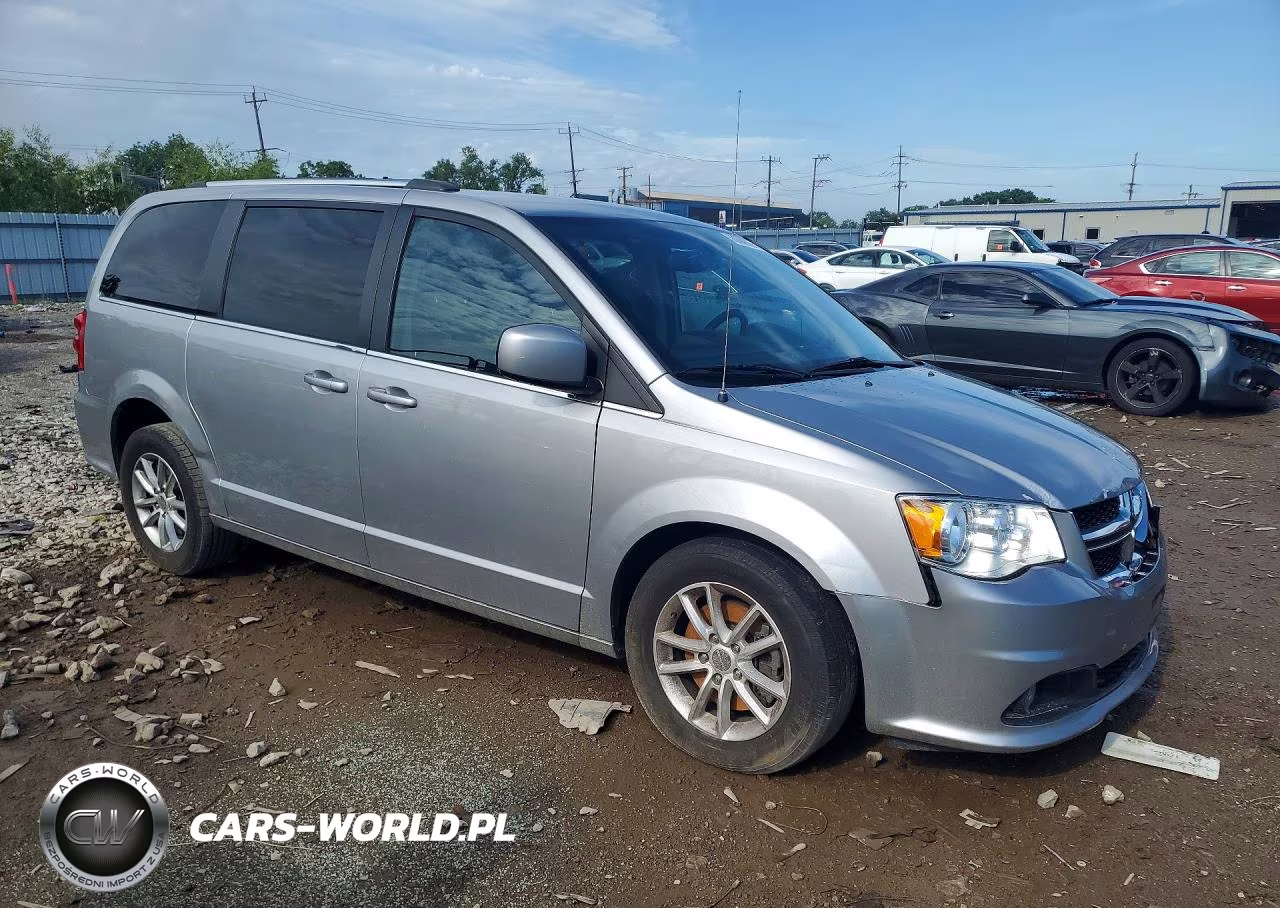 2018 Dodge Grand Caravan Sxt VIN:2C4RDGCGXJR210271 - 4