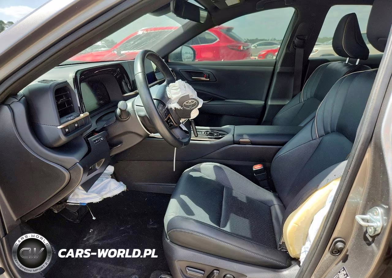 2025 Toyota Crown Xle VIN:JTDAAAAF9S3034479 - 7
