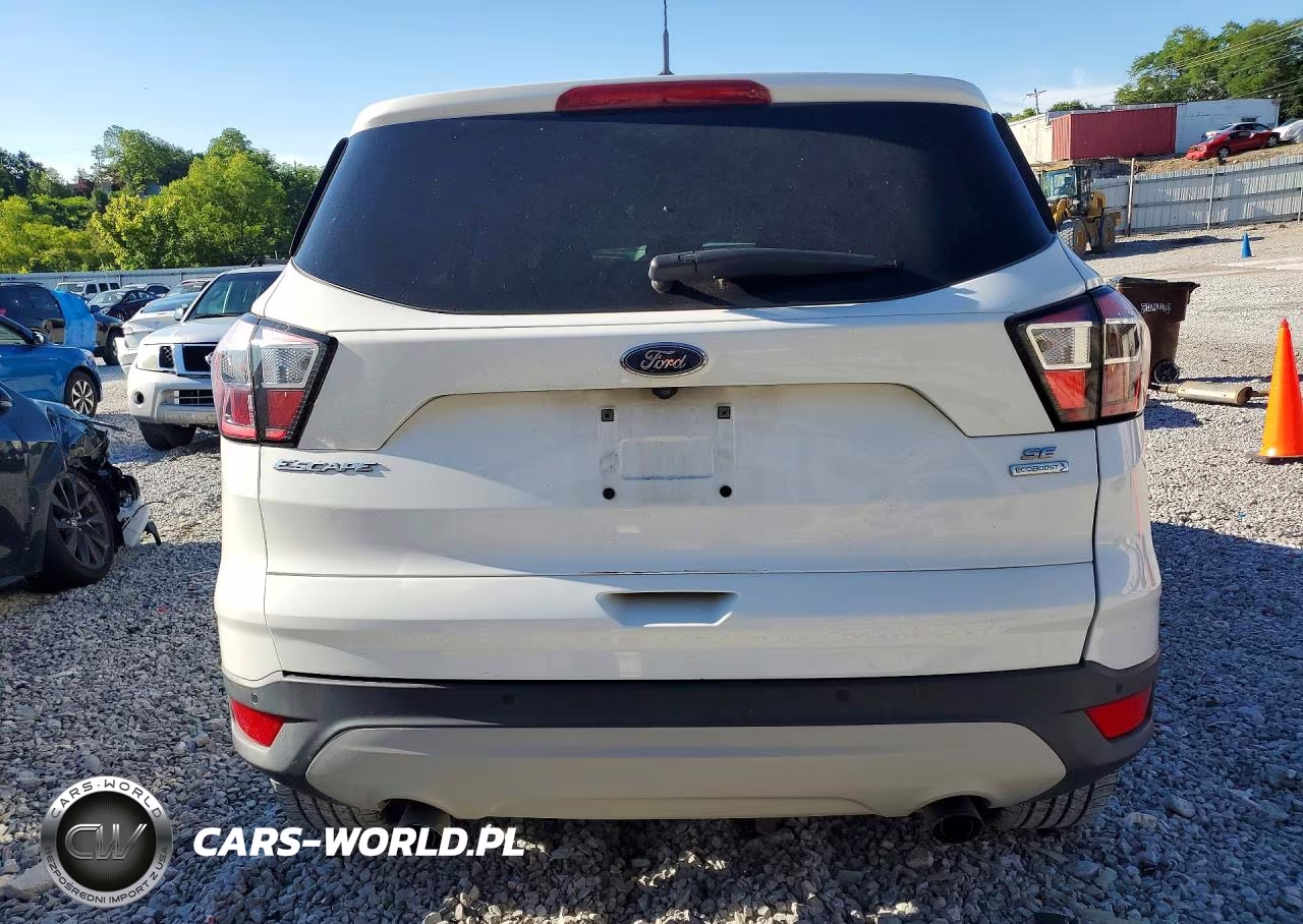 2017 Ford Escape Se VIN:1FMCU0GDXHUC21826 - 6