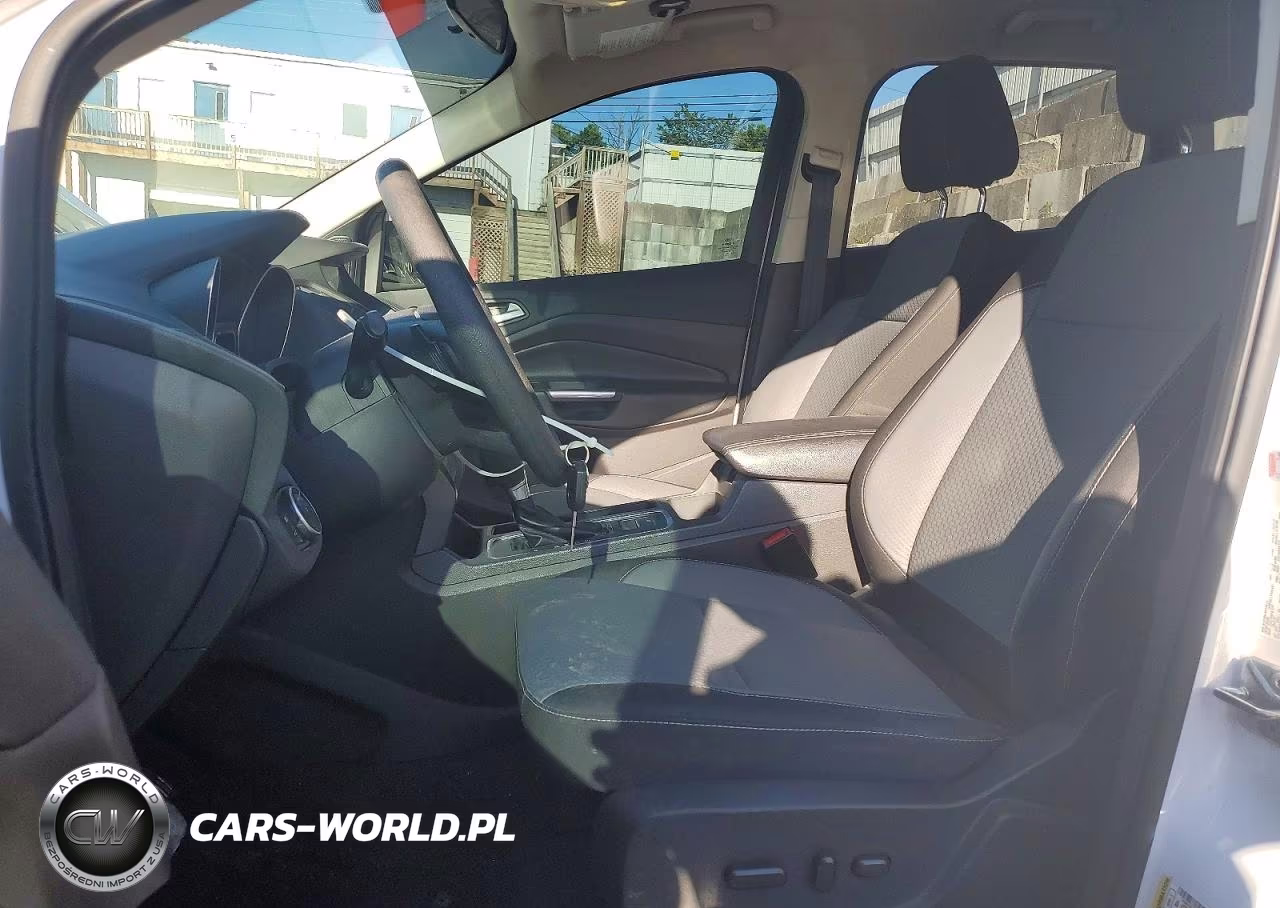 2017 Ford Escape Se VIN:1FMCU0GDXHUC21826 - 7
