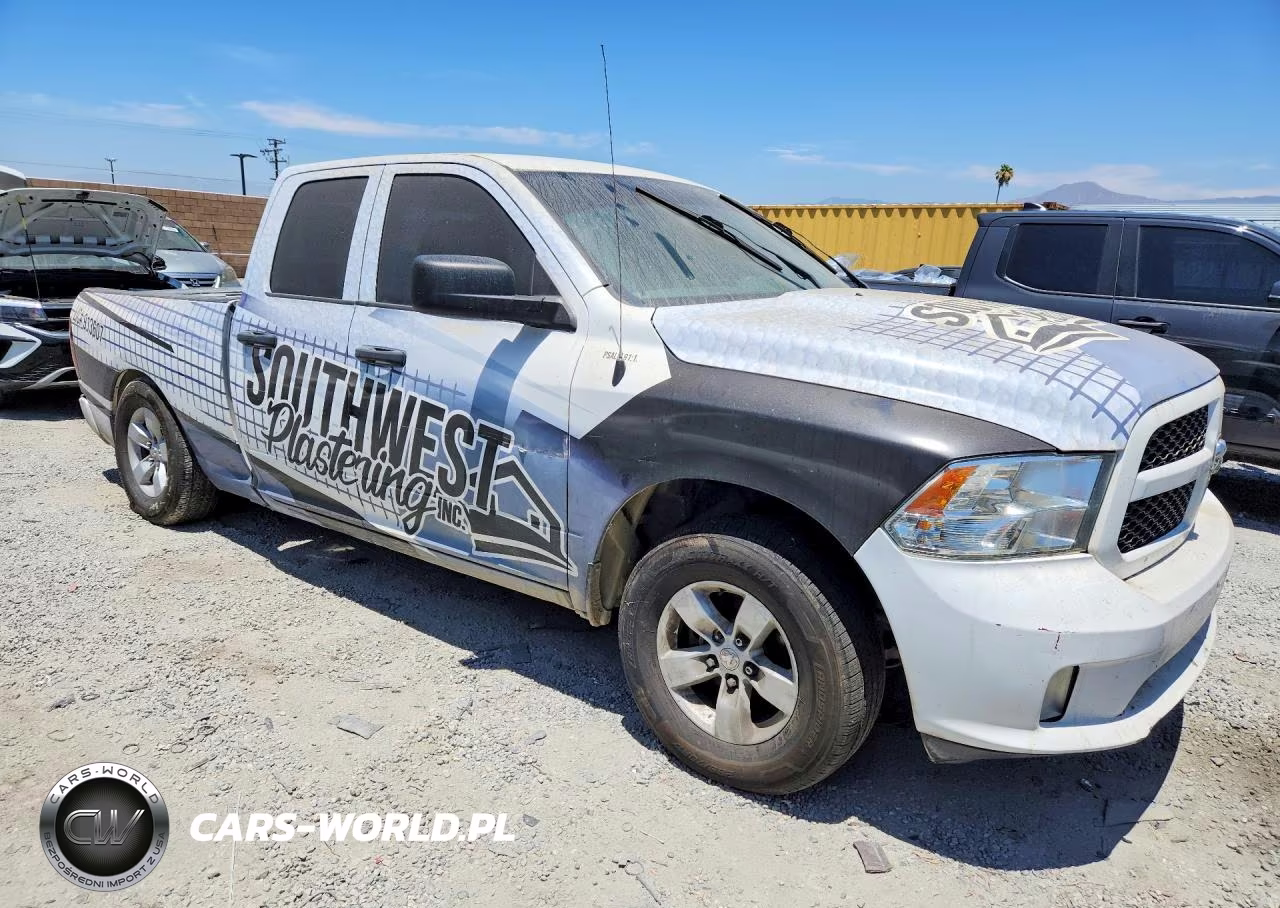 2019 Ram 1500 Classic Tradesman VIN:1C6RR7FG2KS631857 - 4