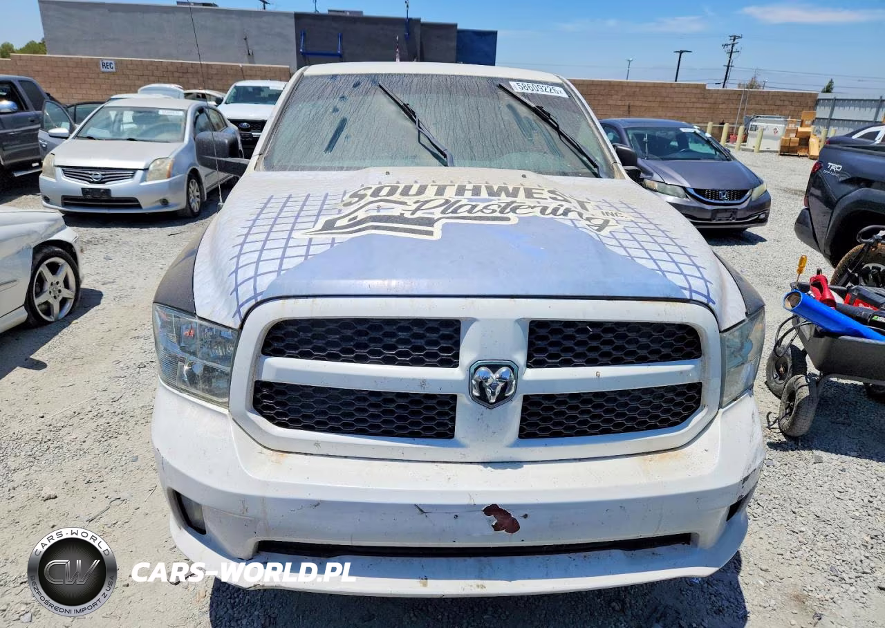 2019 Ram 1500 Classic Tradesman VIN:1C6RR7FG2KS631857 - 5