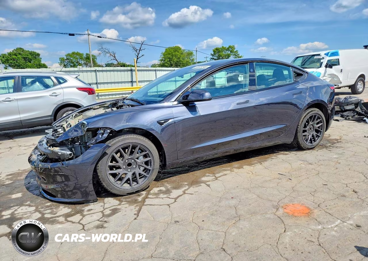 2024 Tesla Model 3 – zdjęcie 1 z 13