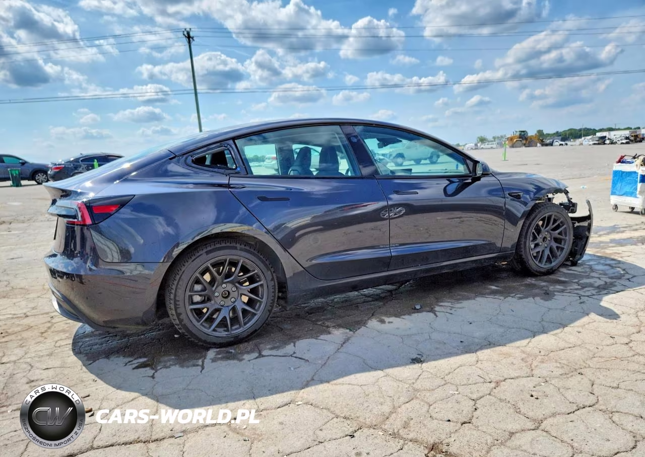 2024 Tesla Model 3 VIN:5YJ3E1EA0RF826528 - 3