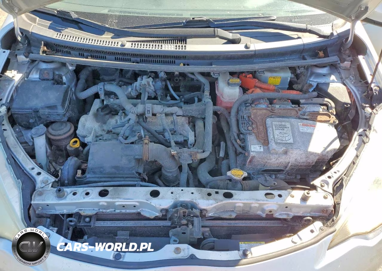 2012 Toyota Prius C Three VIN:JTDKDTB32C1001400 - 11