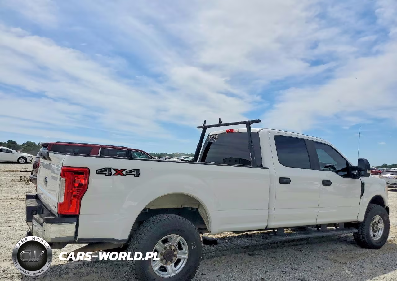 2017 Ford F250 Super Duty VIN:1FT7W2B65HEE53443 - 3