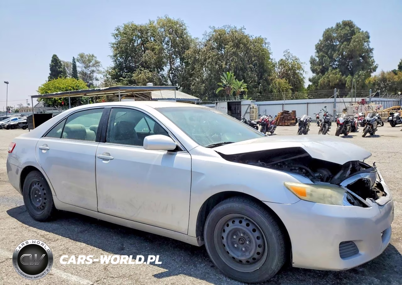 2011 Toyota Camry Le VIN:4T1BF3EK7BU744950 - 4
