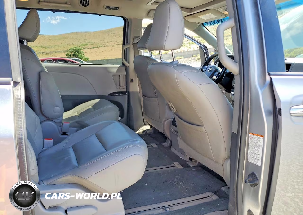 2015 Toyota Sienna VIN:5TDDK3DC7FS102287 - 11
