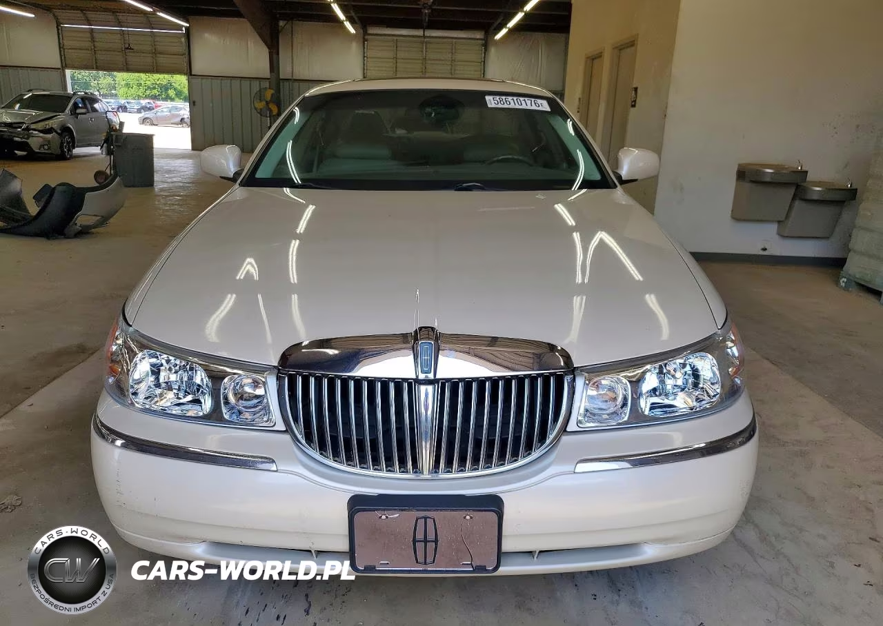 1999 Lincoln Town Car Cartier VIN:1LNHM83W4XY622002 - 5