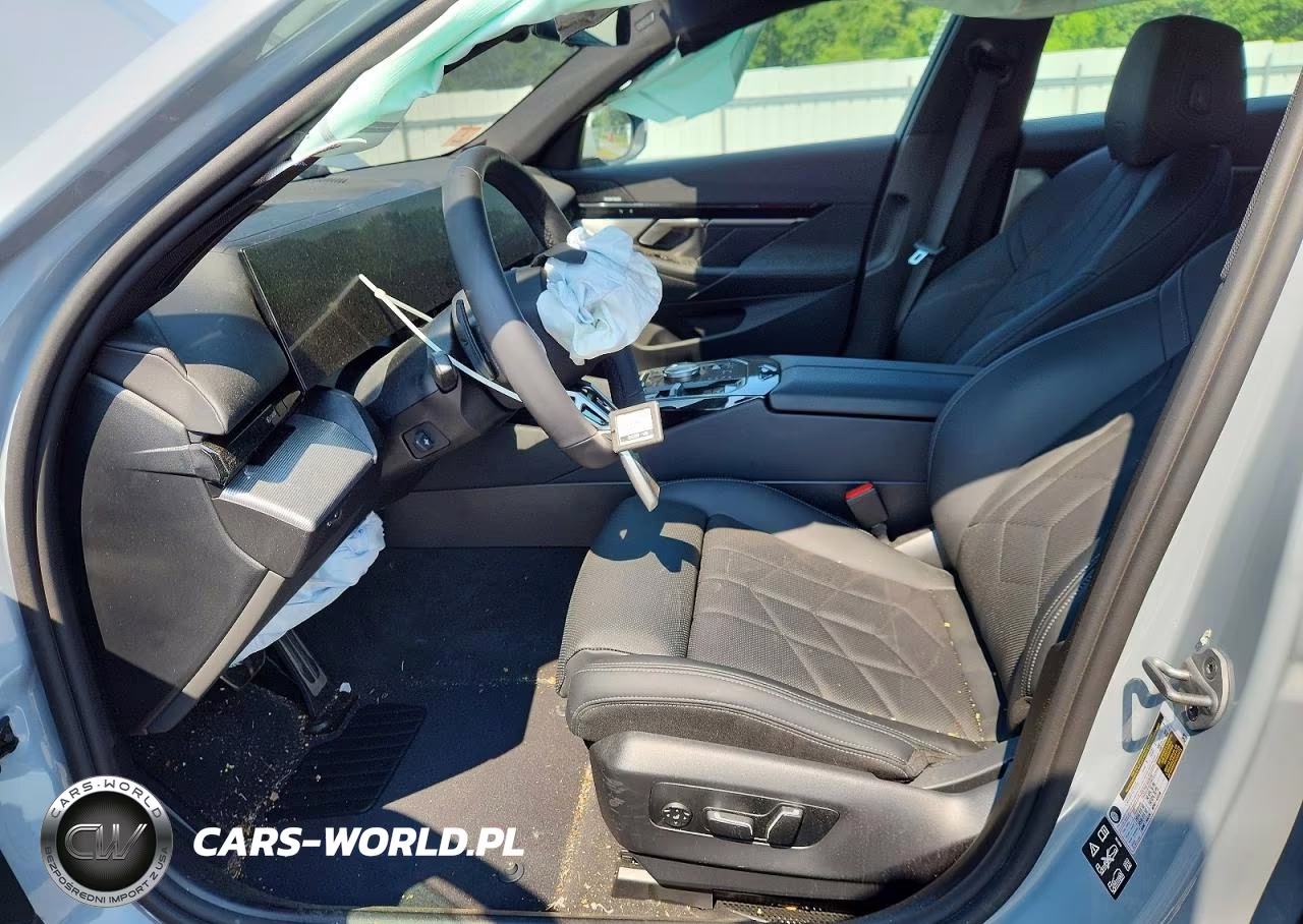 2026 BMW 530 Xi VIN:WBA53FJ05TCX46233 - 7