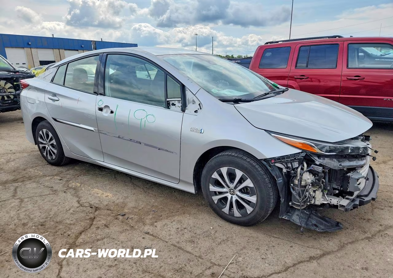 2020 Toyota Prius Prime Xle VIN:JTDKARFP4L3143308 - 4