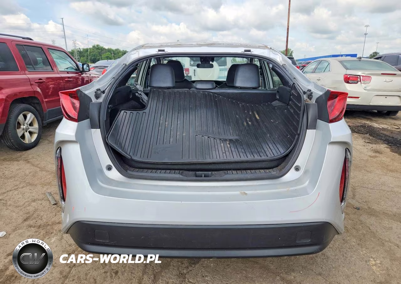 2020 Toyota Prius Prime Xle VIN:JTDKARFP4L3143308 - 6