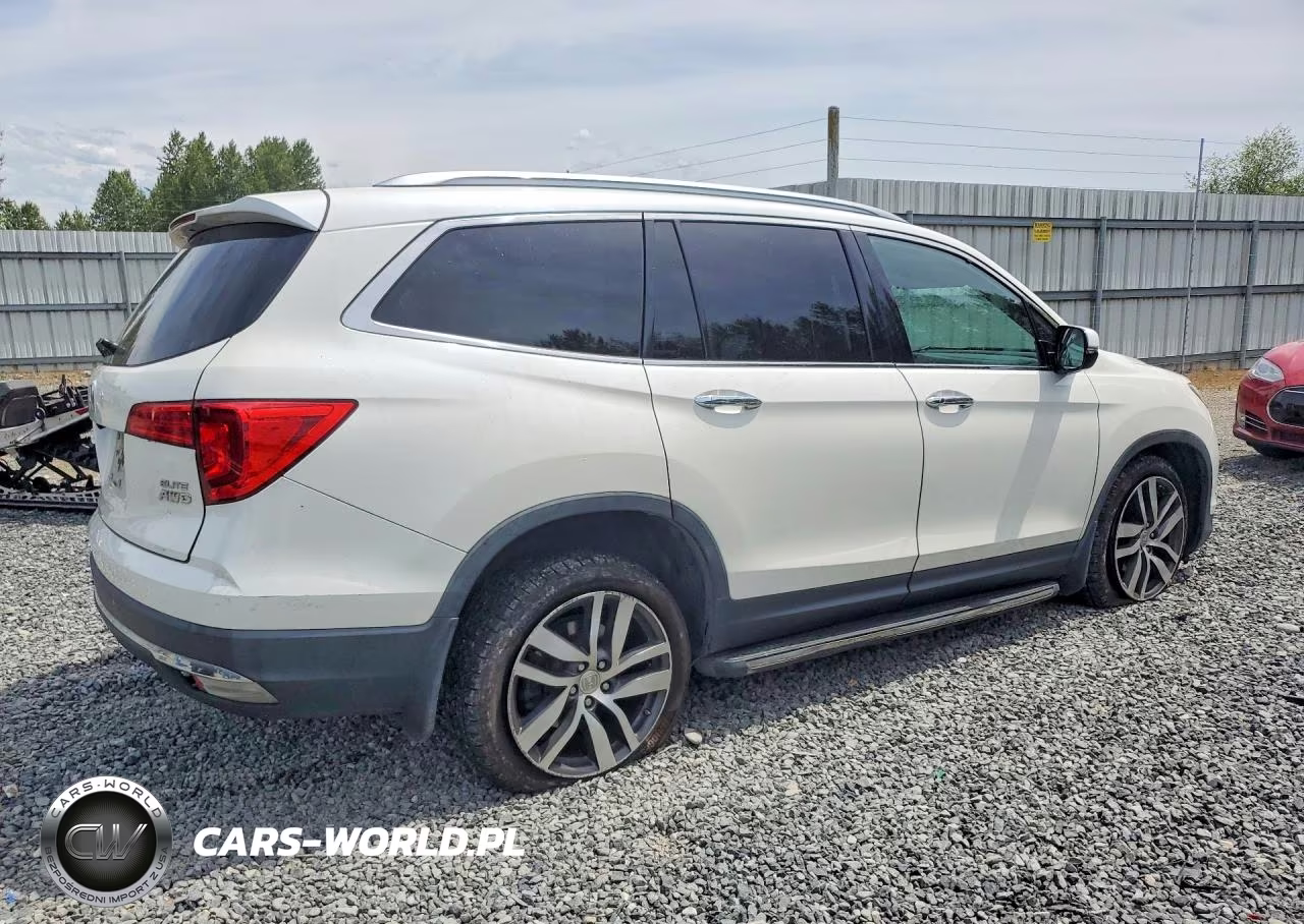 2016 Honda Pilot Elite VIN:5FNYF6H03GB044871 - 3