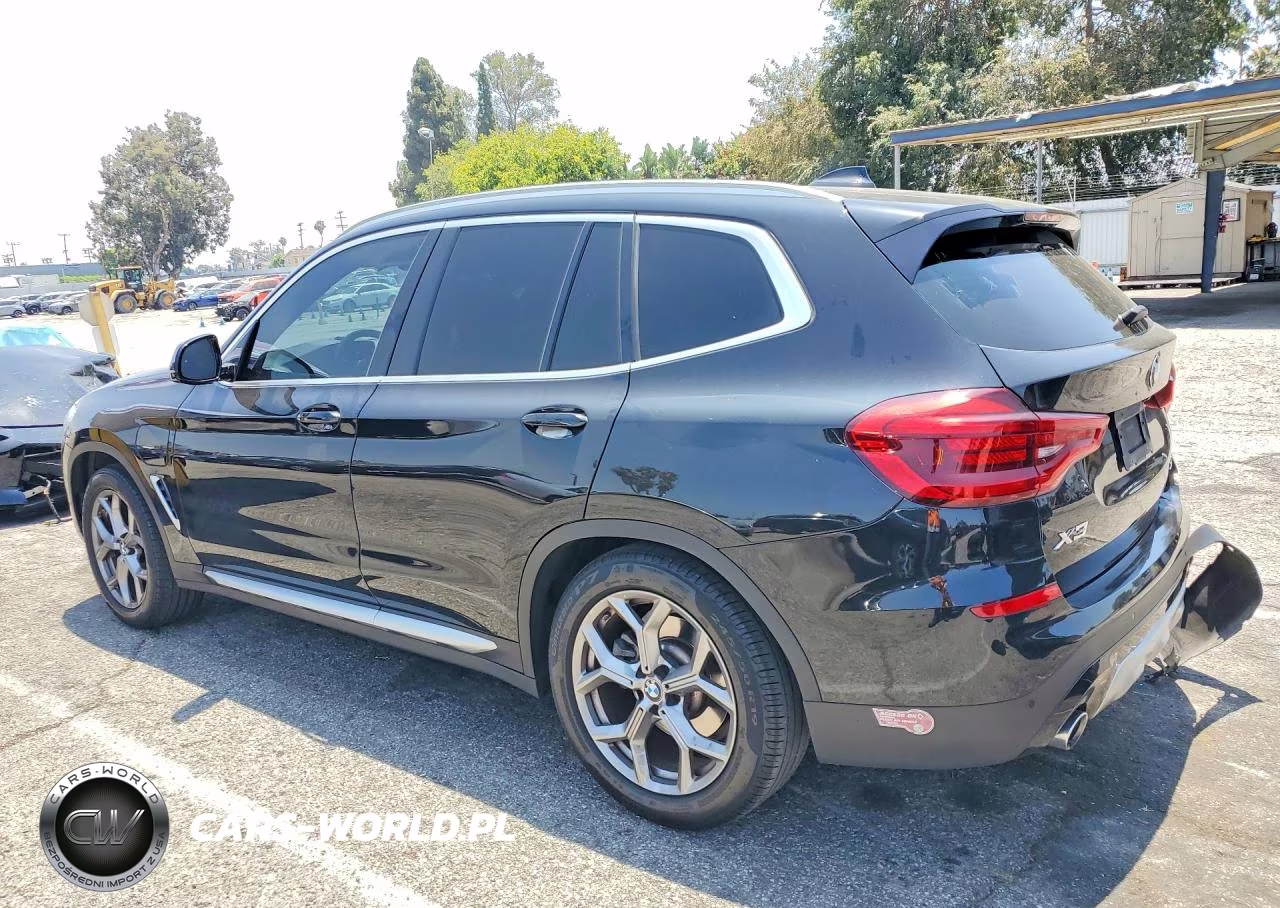 2021 BMW X3 xDrive30E VIN:5UXTS1C05M9G31824 - 2