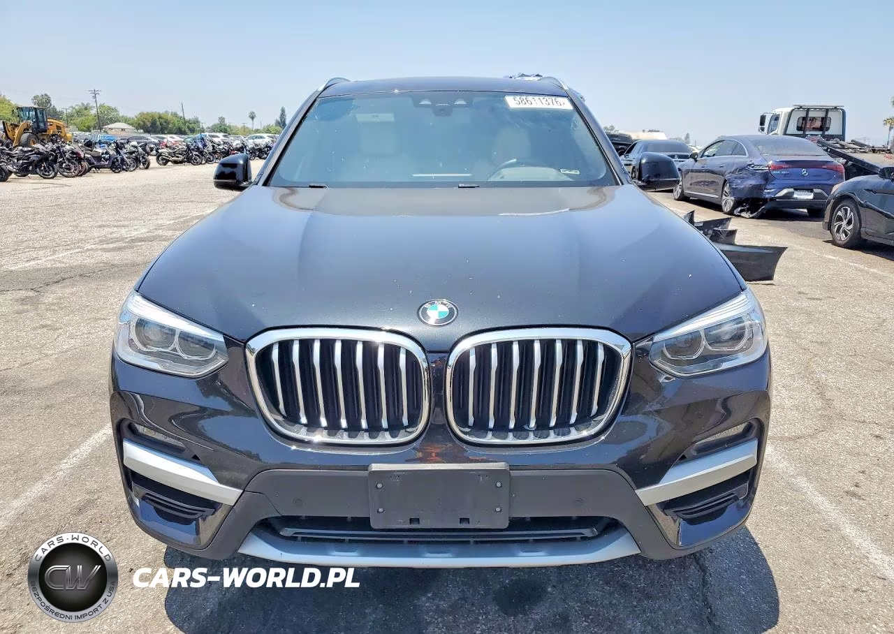 2021 BMW X3 xDrive30E VIN:5UXTS1C05M9G31824 - 5