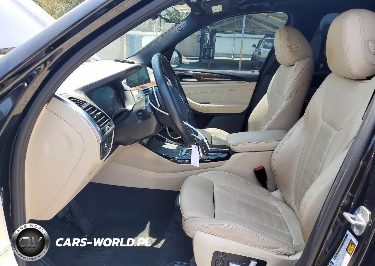 2021 BMW X3 xDrive30E VIN:5UXTS1C05M9G31824 - 7