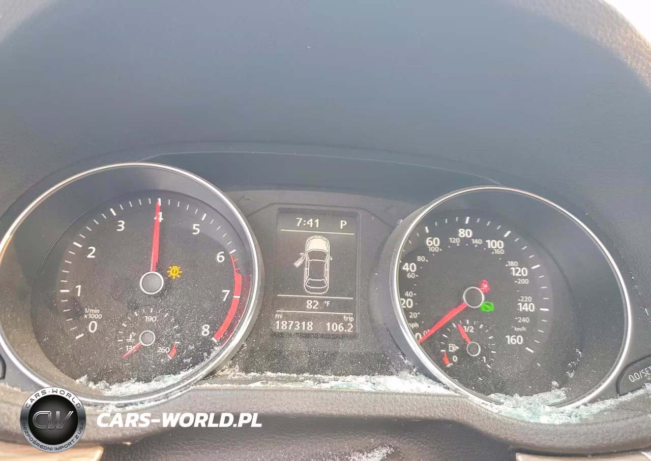 2018 Volkswagen Passat Se VIN:1VWBA7A33JC002703 - 9