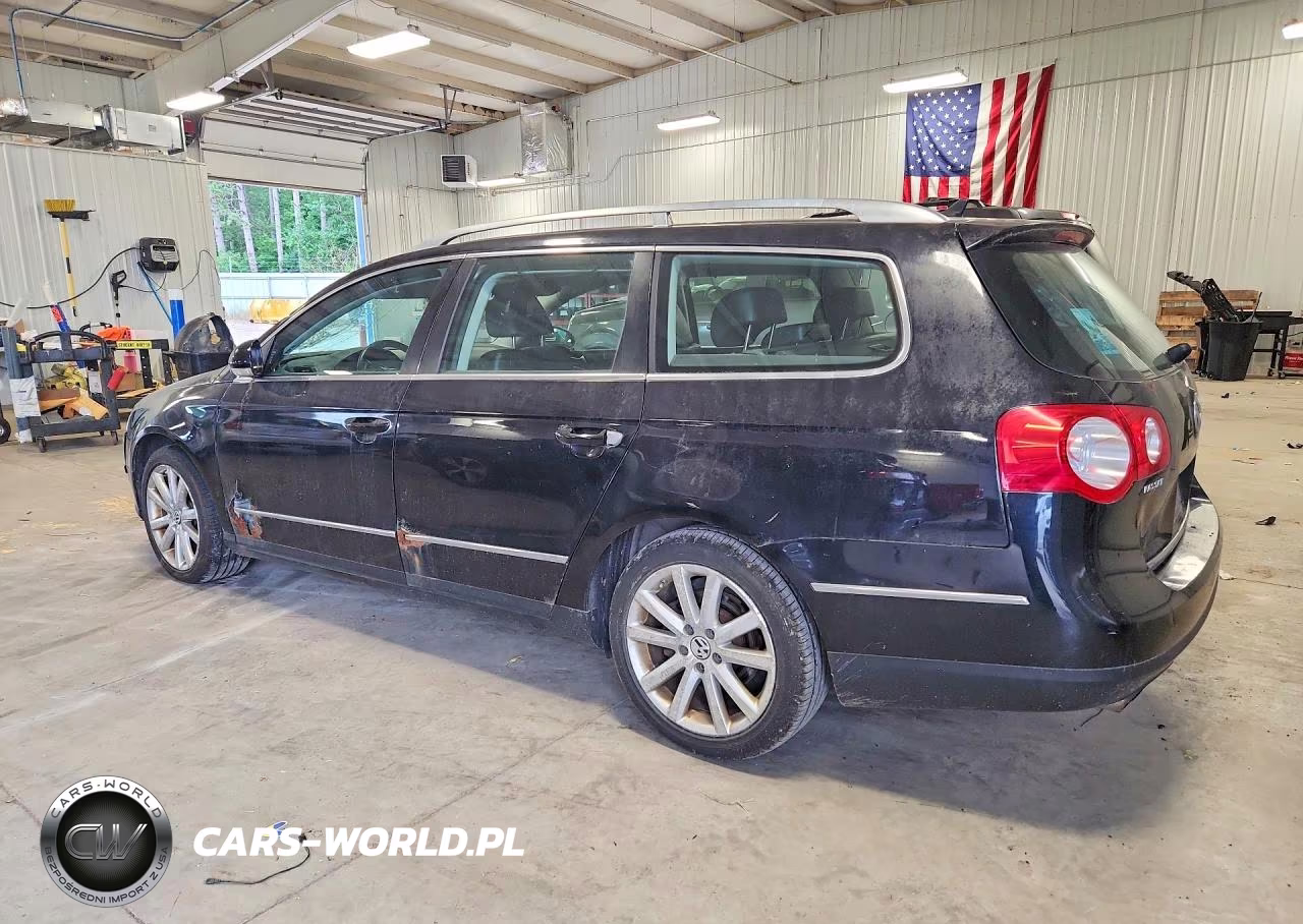 2010 Volkswagen Passat Komfort VIN:WVWXK7AN8AE167643 - 2