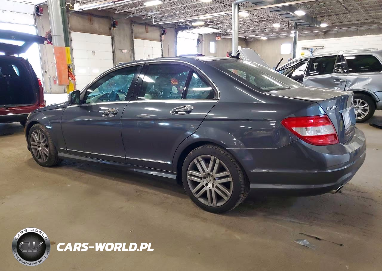 MERCEDES-BENZ C 300 4MAT VIN:WDDGF81XX8F153569 - 2