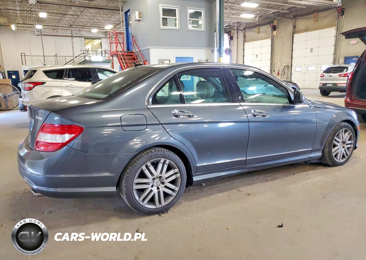 MERCEDES-BENZ C 300 4MAT VIN:WDDGF81XX8F153569 - 3