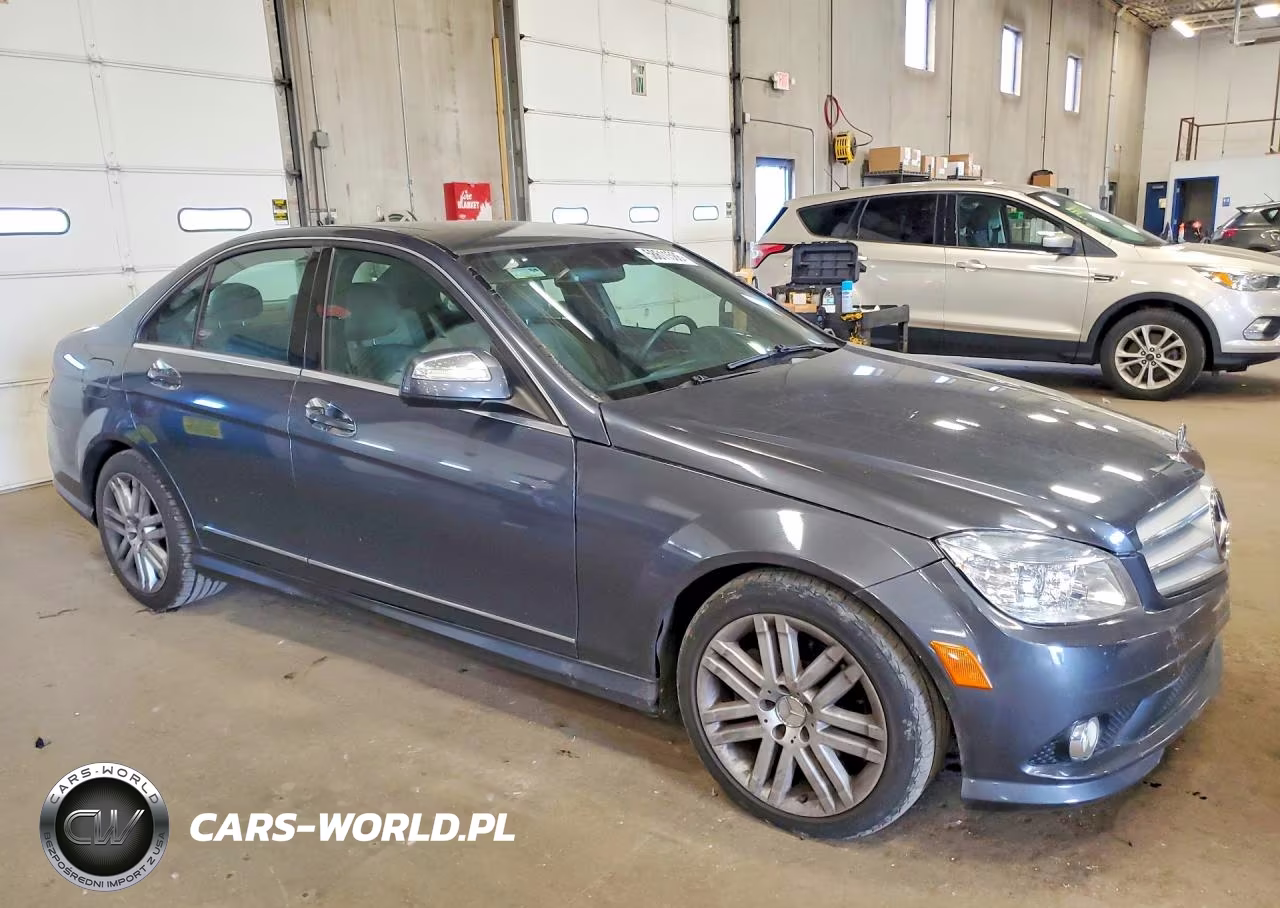 MERCEDES-BENZ C 300 4MAT VIN:WDDGF81XX8F153569 - 4