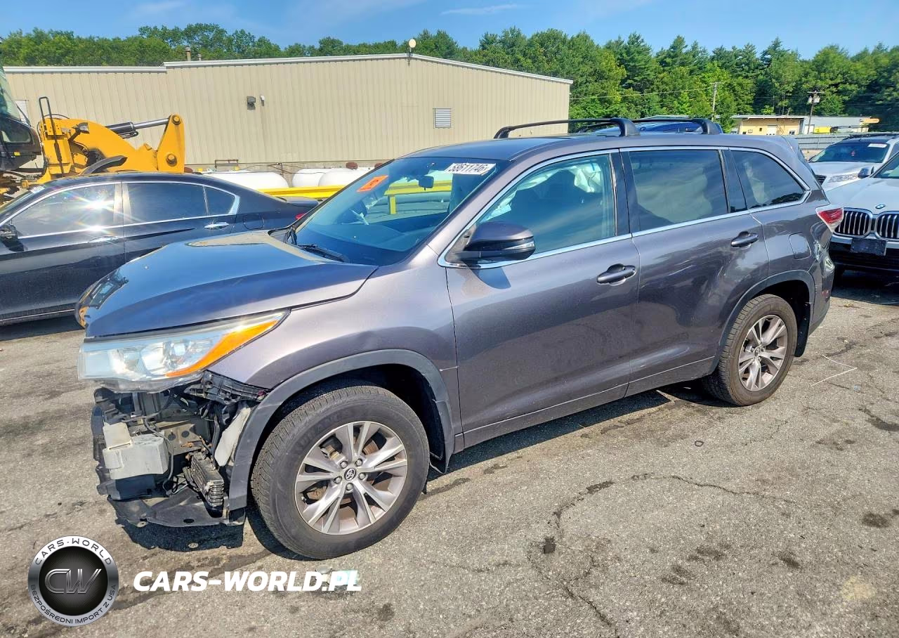 2016 Toyota Highlander Le Plus – zdjęcie 1 z 13