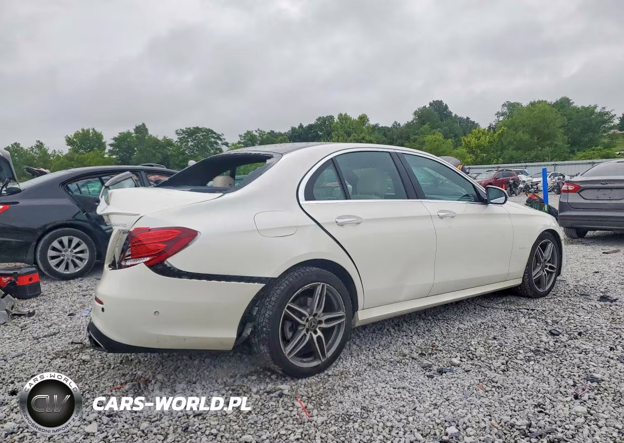 2019 Mercedes-Benz E 300 4Matic VIN:WDDZF4KB5KA587374 - 3