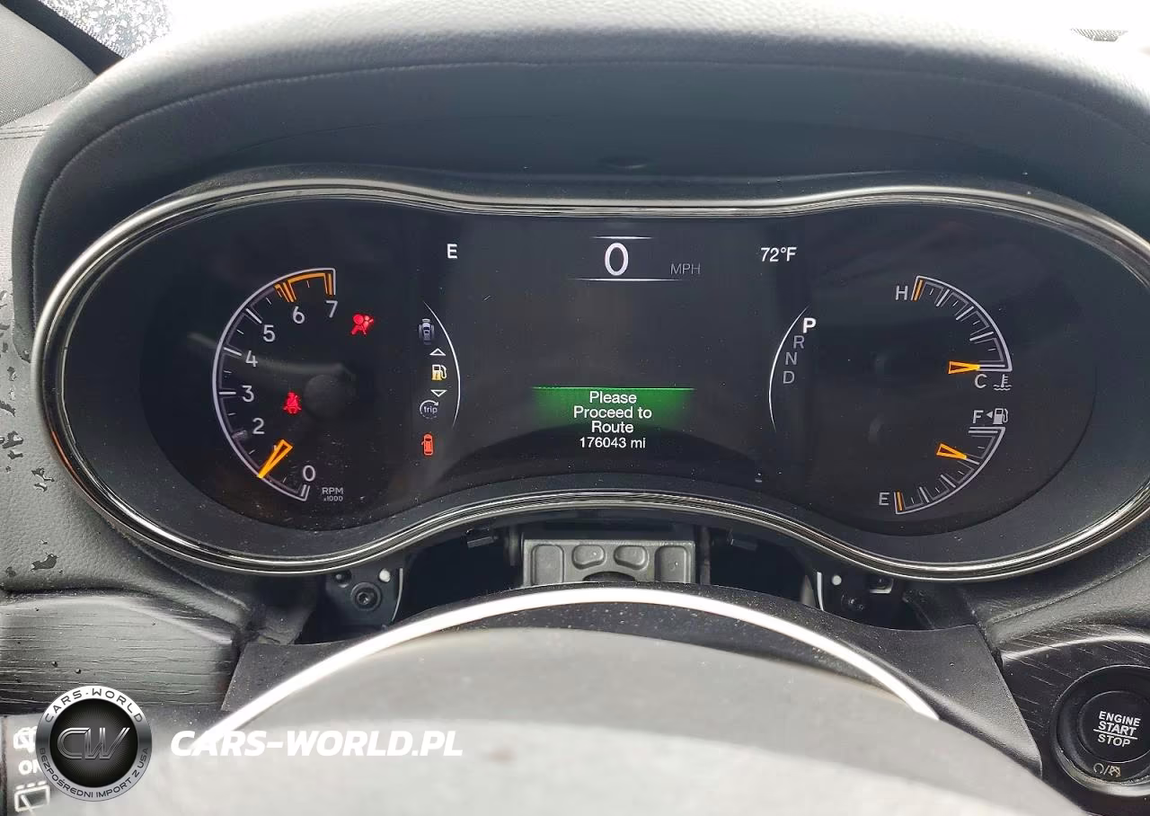 2018 Jeep Grand Cherokee Overland VIN:1C4RJFCT1JC244527 - 9