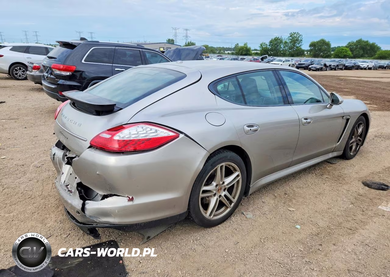 2013 Porsche Panamera 2-4 VIN:WP0AA2A74DL017381 - 3