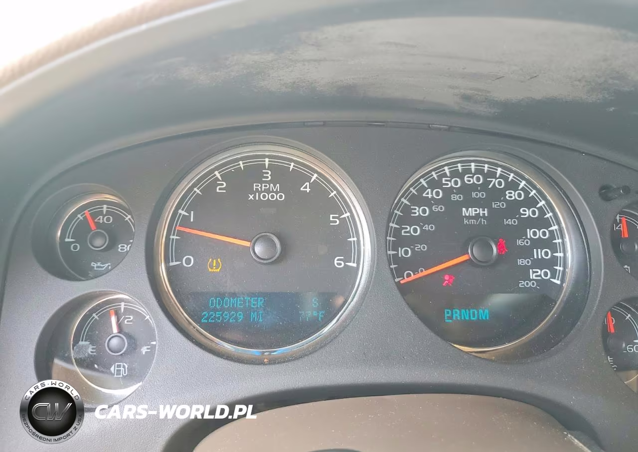 2010 GMC Yukon Xl C1500 Slt VIN:1GKUCKE07AR201439 - 9