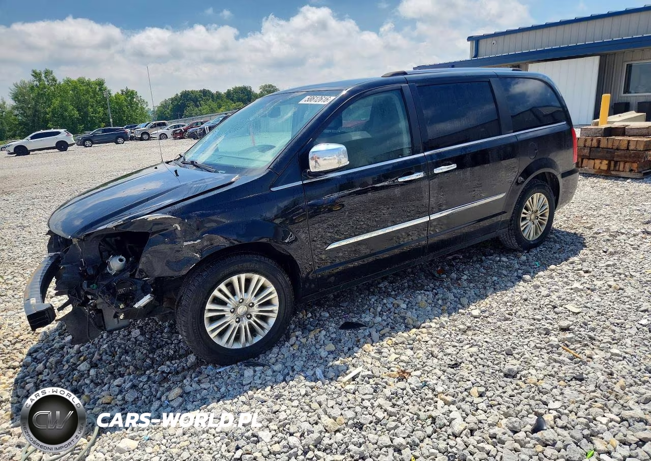2013 Chrysler Town & Country Limited – zdjęcie 1 z 14