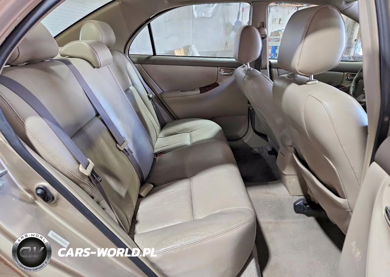 2005 Toyota Corolla Le VIN:1NXBR32E05Z373771 - 10