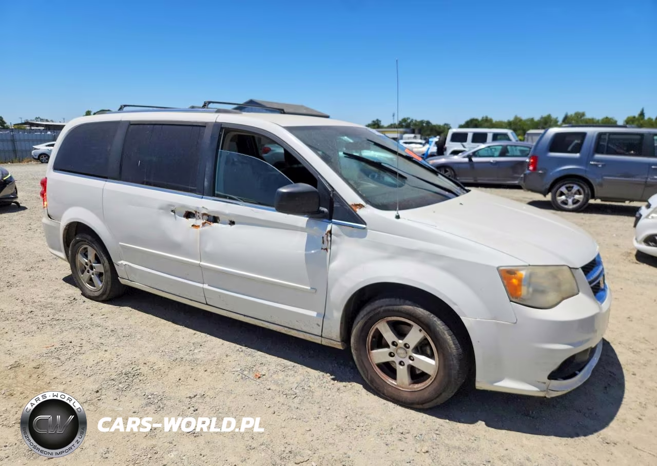 2011 Dodge Grand Caravan Crew VIN:2D4RN5DG5BR650113 - 4