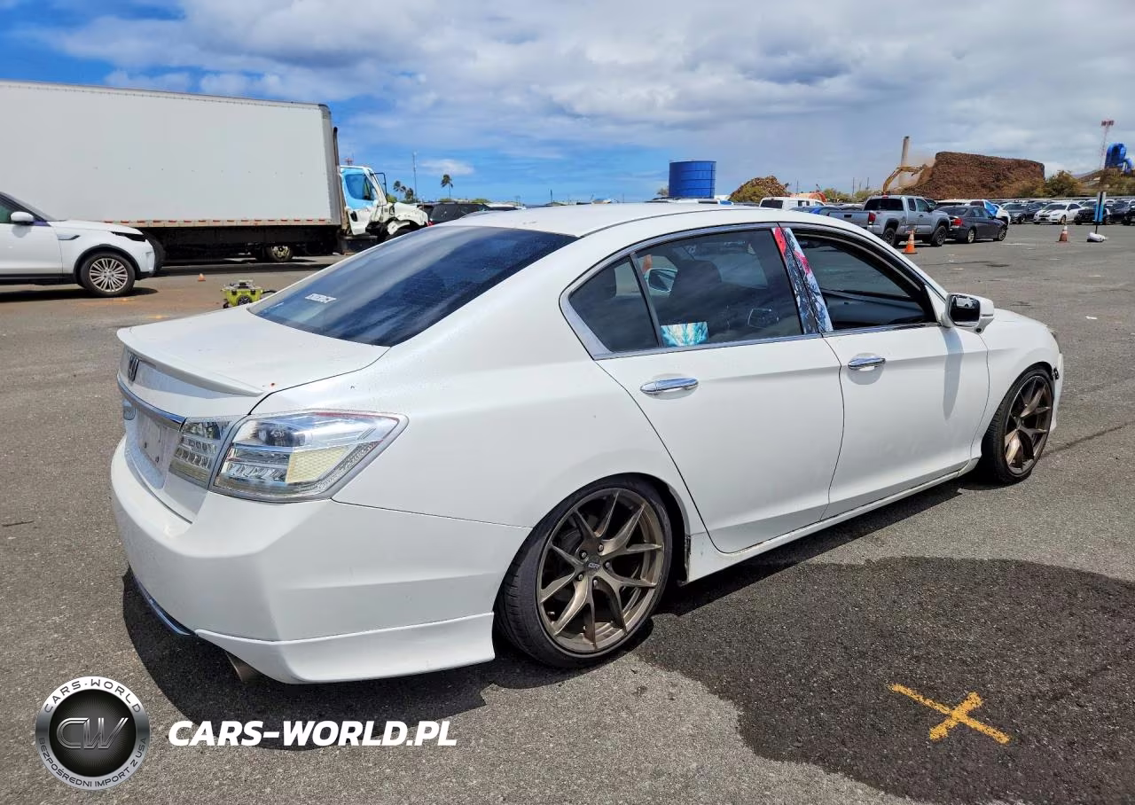 2015 Honda Accord Sport VIN:1HGCR2F51FA221984 - 3