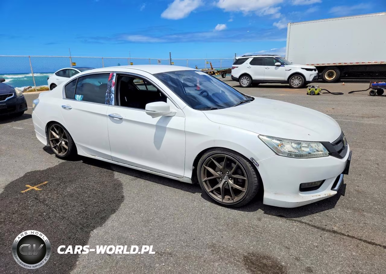2015 Honda Accord Sport VIN:1HGCR2F51FA221984 - 4