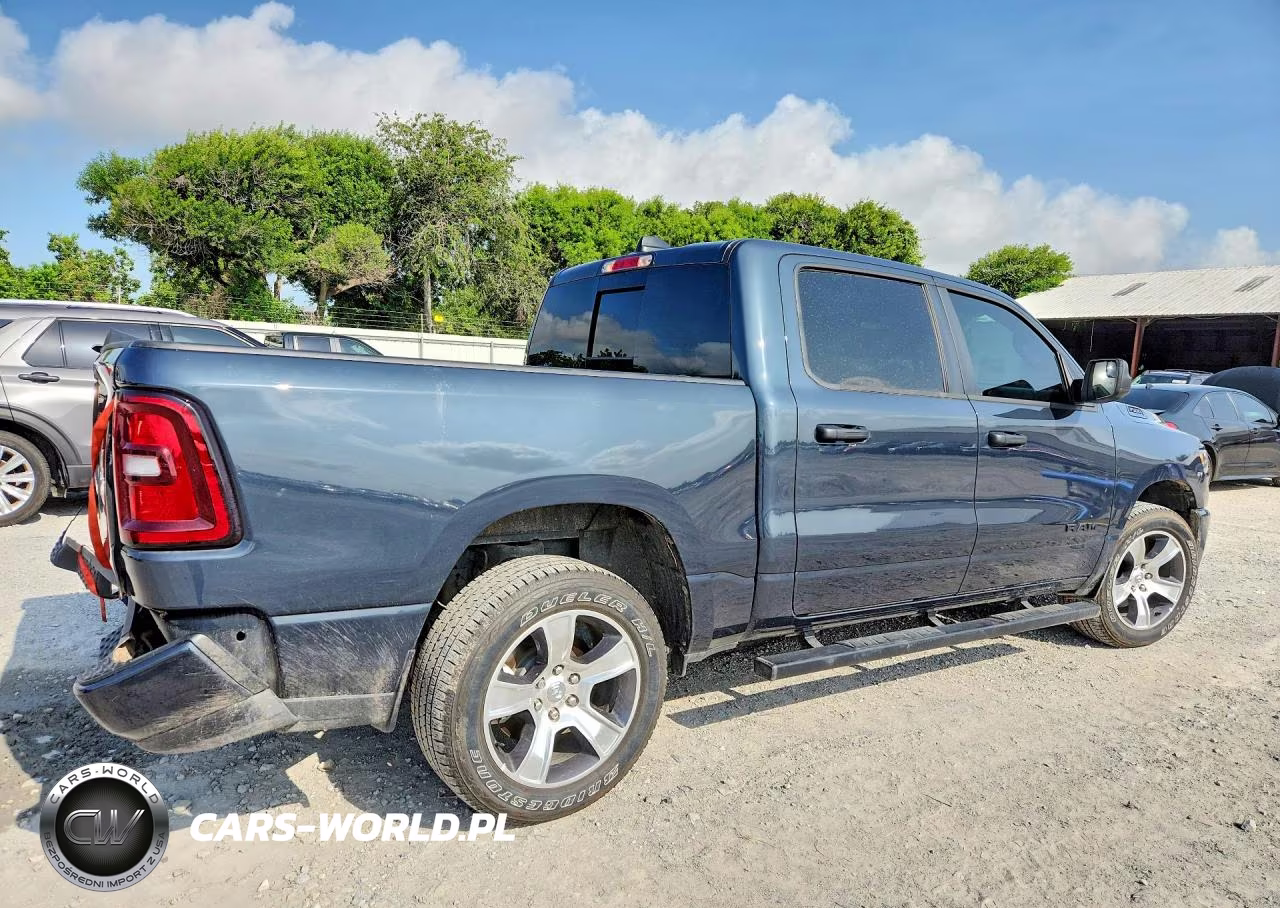 2025 Ram 1500 Tradesman VIN:1C6RREGG2SN216863 - 3