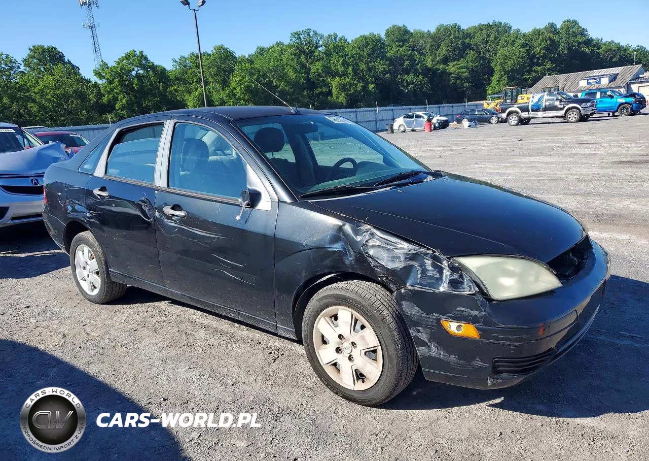 2007 Ford Focus Zx4 VIN:1FAHP34N97W307671 - 4