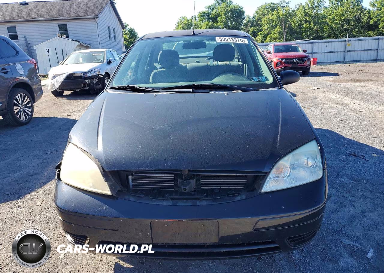 2007 Ford Focus Zx4 VIN:1FAHP34N97W307671 - 5