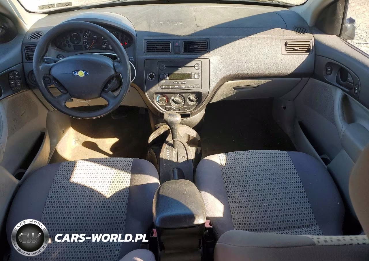 2007 Ford Focus Zx4 VIN:1FAHP34N97W307671 - 8