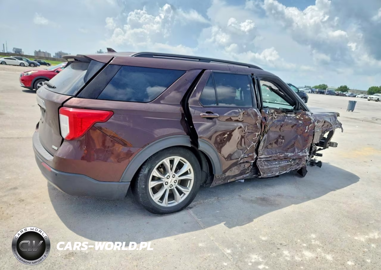 2020 Ford Explorer Xlt VIN:1FMSK7DH2LGB38819 - 3