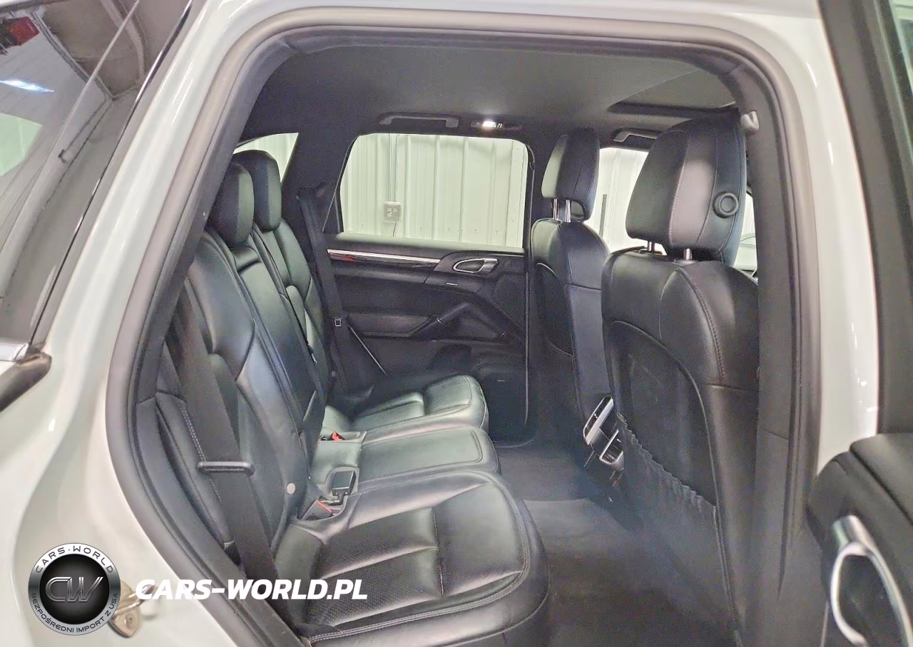 2016 Porsche Cayenne VIN:WP1AA2A25GKA11537 - 11