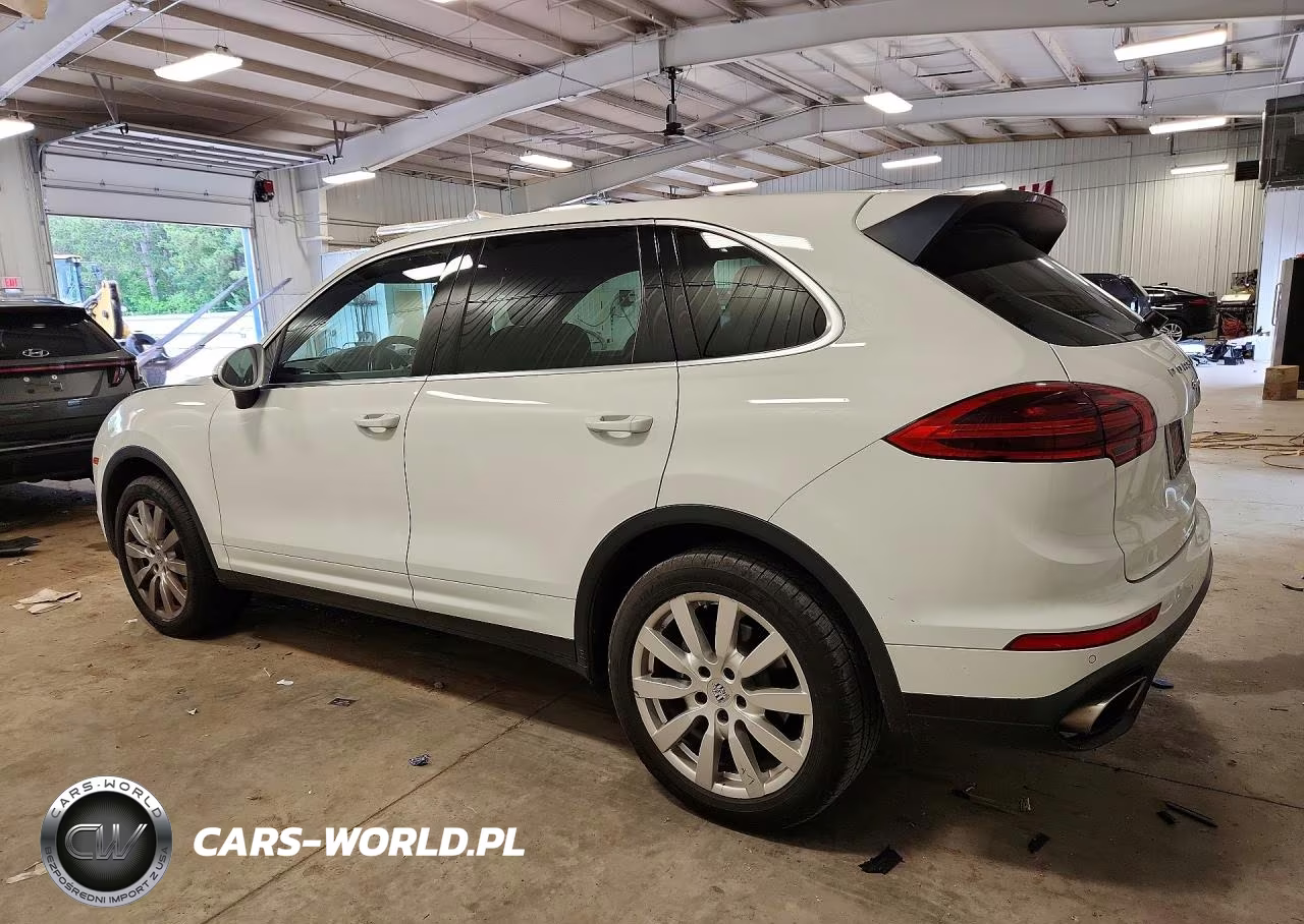 2016 Porsche Cayenne VIN:WP1AA2A25GKA11537 - 2