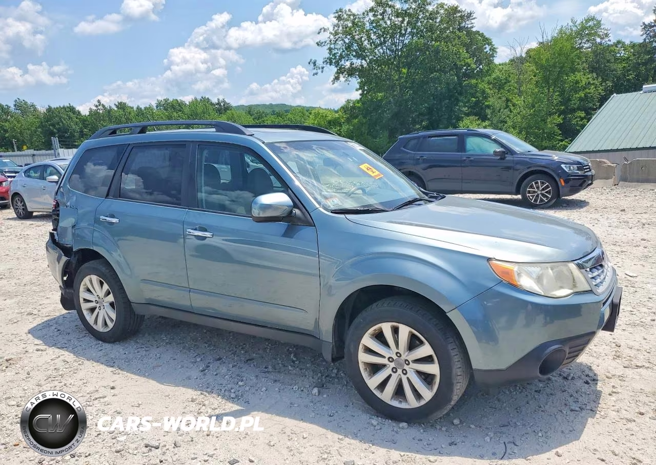 2011 Subaru Forester 2.5X Premium VIN:JF2SHADC0BH759474 - 4