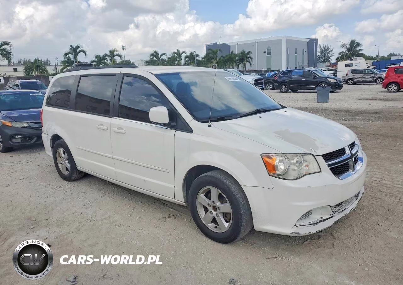 2012 Dodge Grand Caravan Sxt VIN:2C4RDGCG7CR284413 - 4