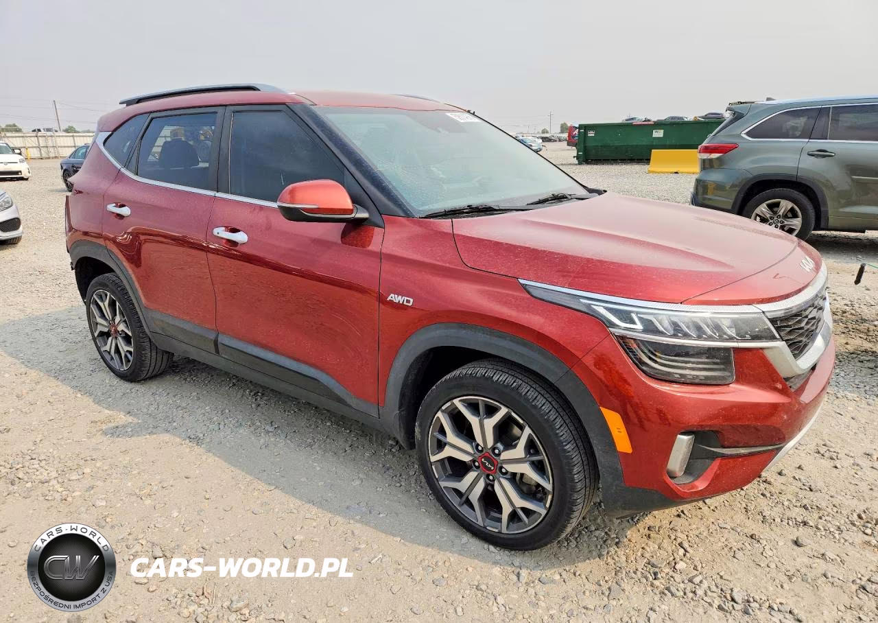 2023 Kia Seltos VIN:KNDETCA2XP7360733 - 4