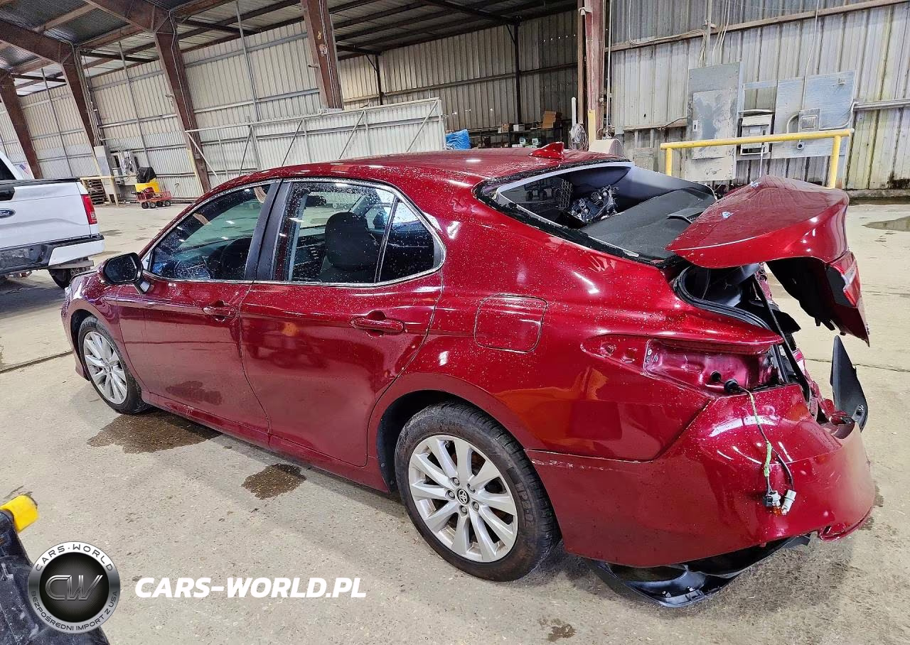 2020 Toyota Camry Le VIN:4T1C11AK0LU925645 - 2