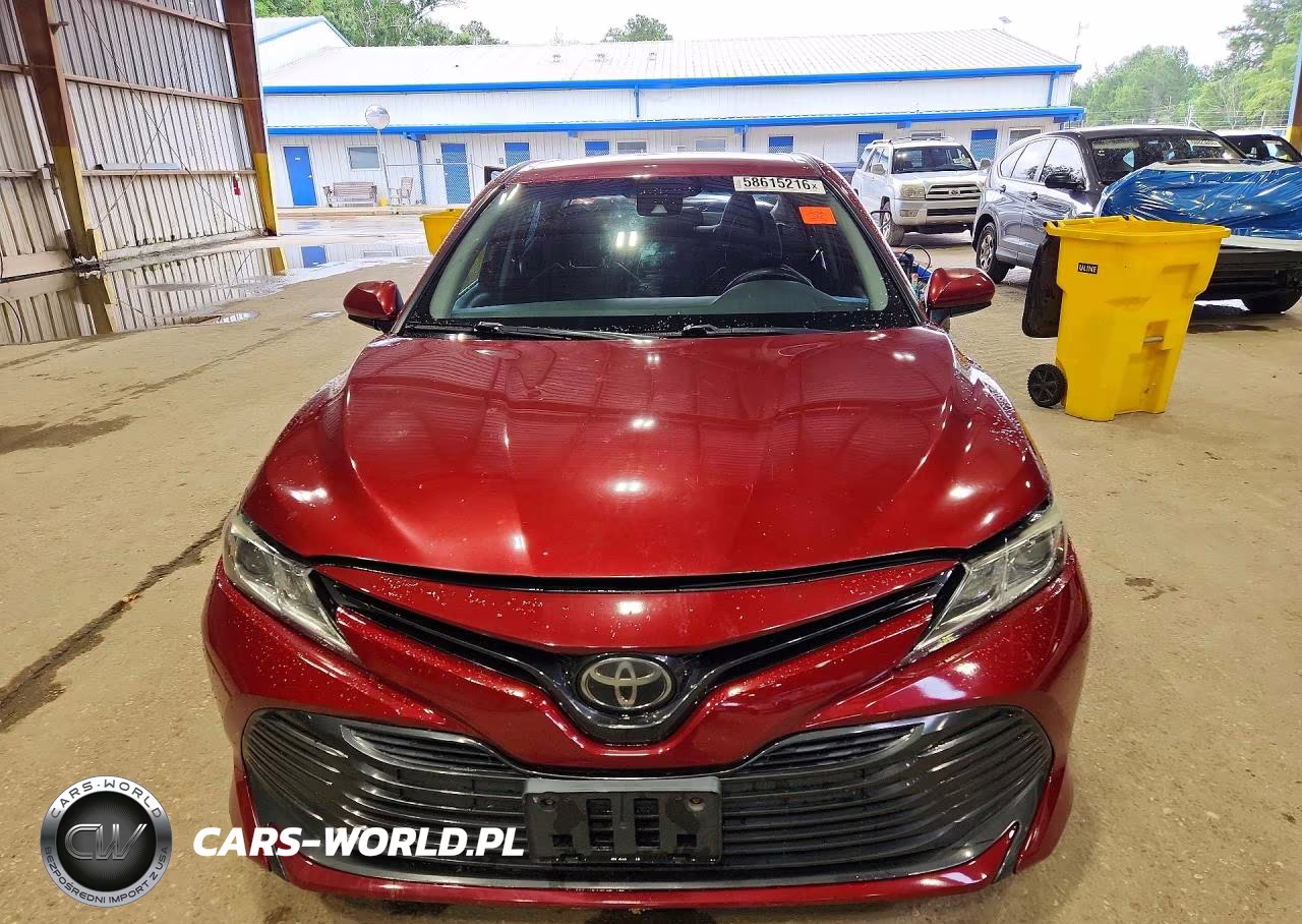 2020 Toyota Camry Le VIN:4T1C11AK0LU925645 - 5