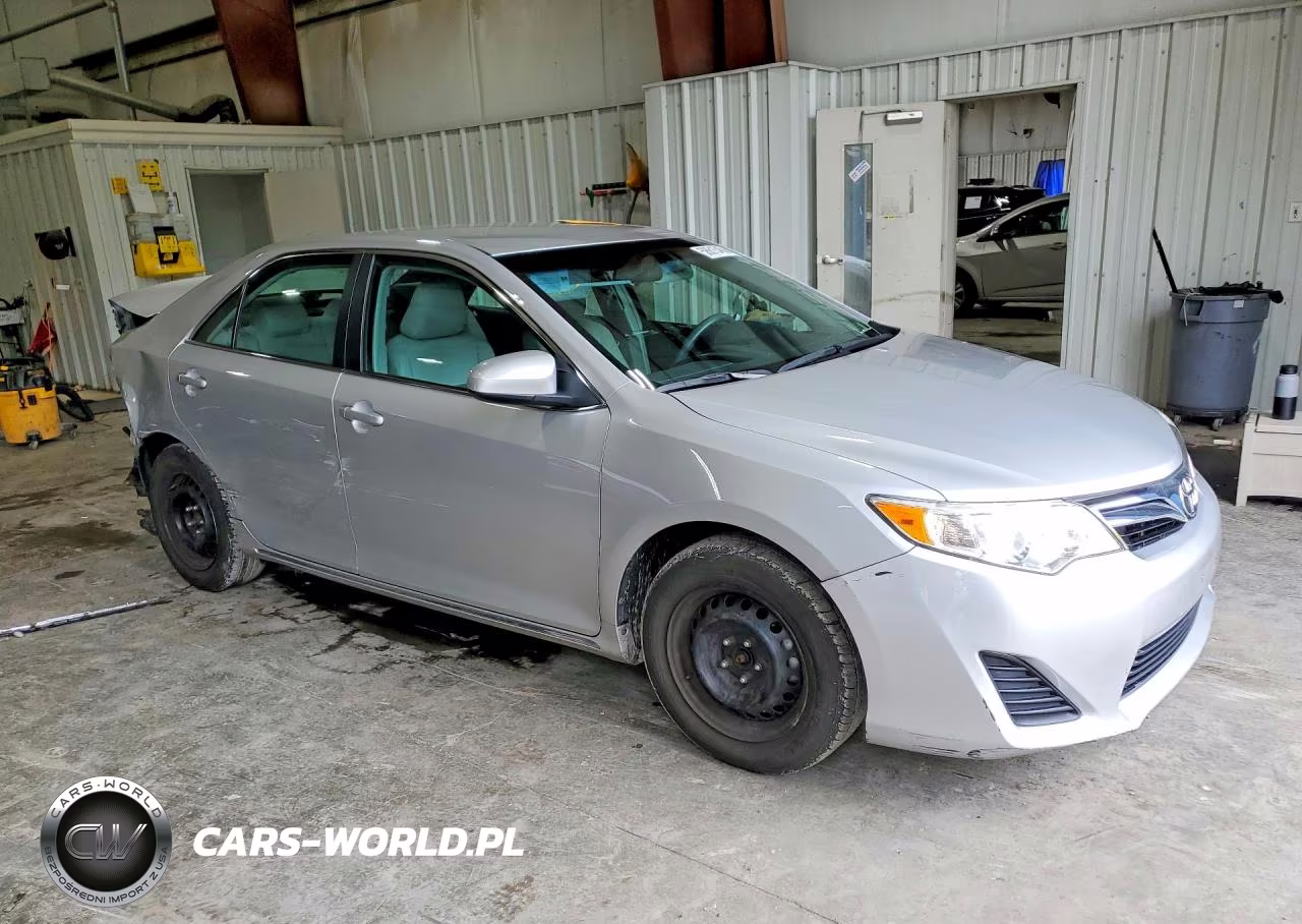 2013 Toyota Camry Le VIN:4T4BF1FKXDR310632 - 4