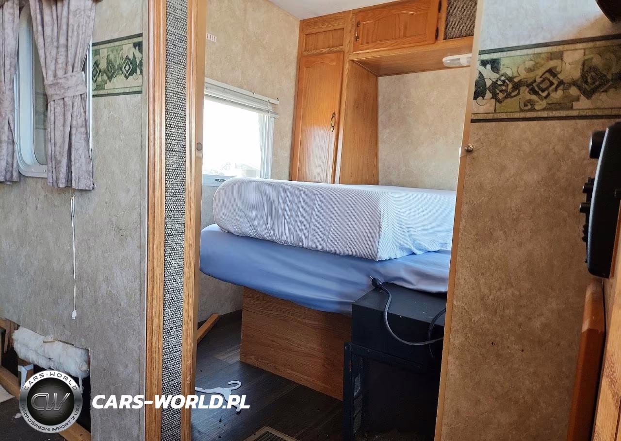 2008 Forest River Wildwood Camper VIN:4X4TWDF208A241665 - 5