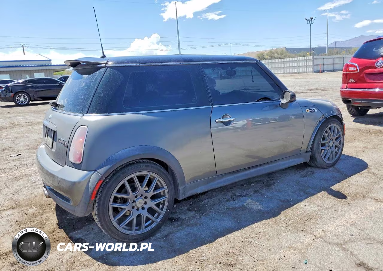 2003 Mini Cooper S VIN:WMWRE33403TD71381 - 3